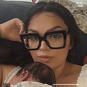 Meet your Posher, Annika